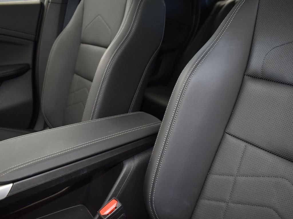 Used 2025 BMW X1 xDrive28i image 14