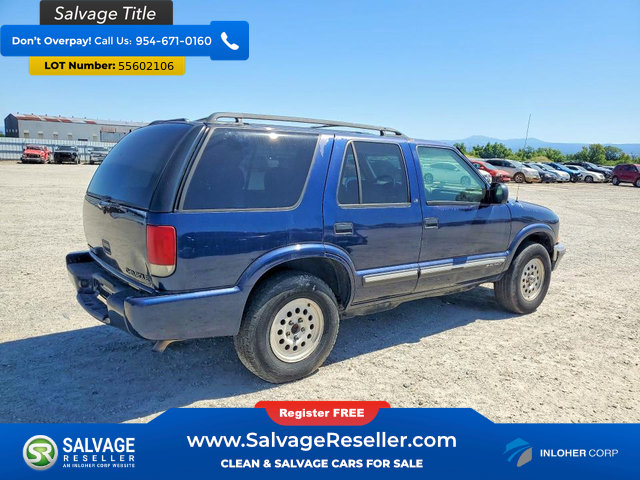 Used 2000 Chevrolet Blazer 4WD 4-Door image 4