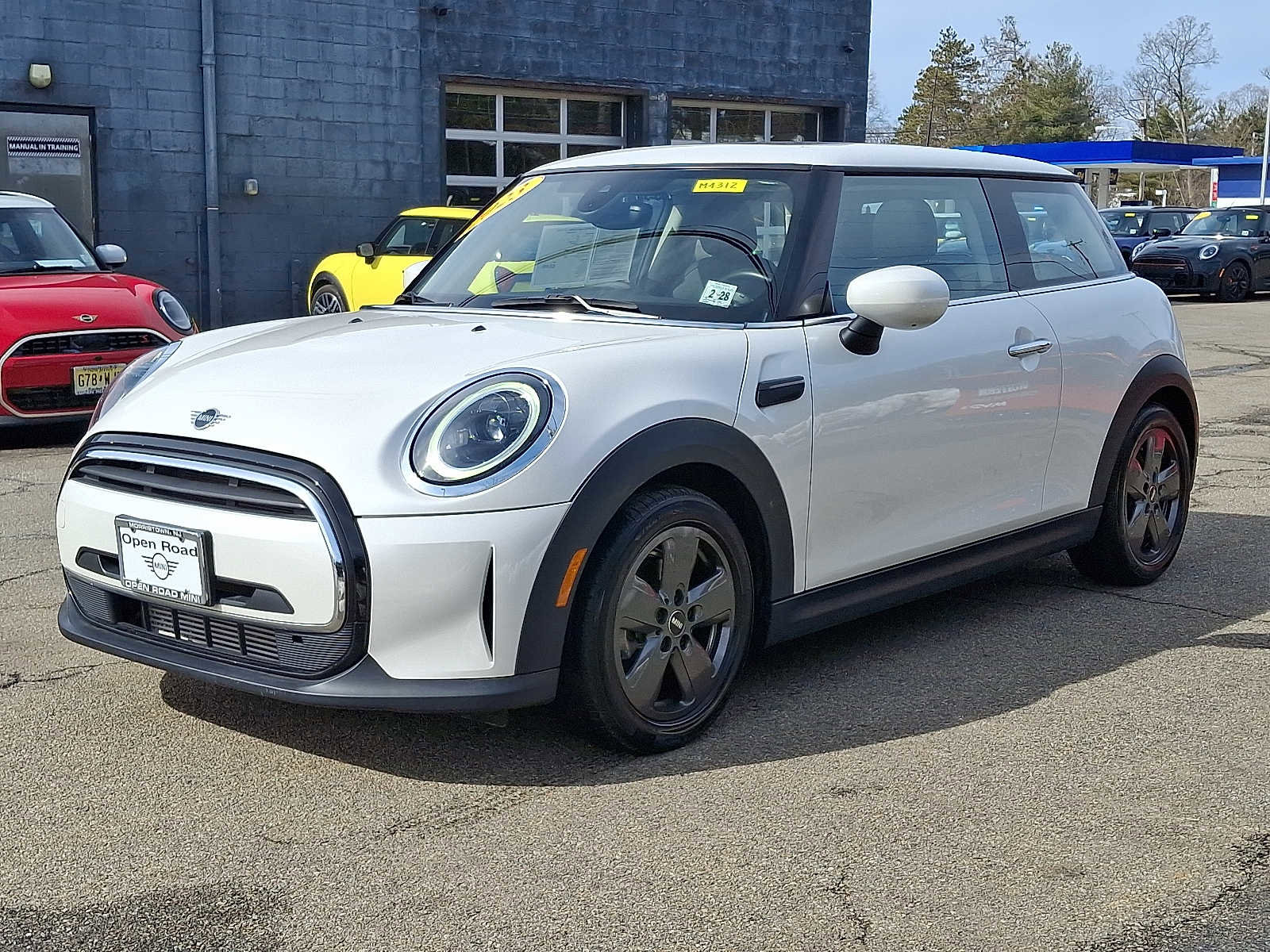 Certified 2023 MINI Cooper 2-Door Hardtop image 3
