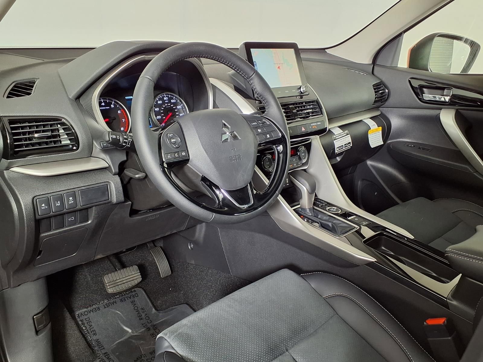 Used 2024 Mitsubishi Eclipse Cross SE image 16