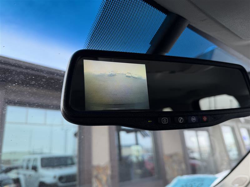 Used 2012 GMC Yukon XL SLT w/ SLT-2 Equipment Package image 11