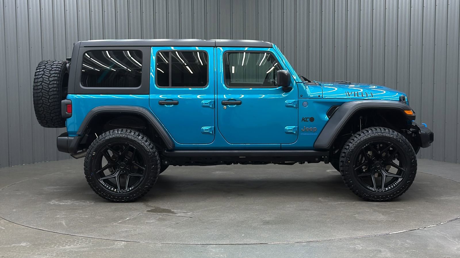 Used 2024 Jeep Wrangler Unlimited image 6