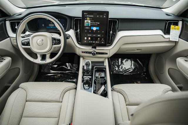 New 2026 Volvo XC60 B5 Ultra w/ Climate Package AWD/4WD image 20