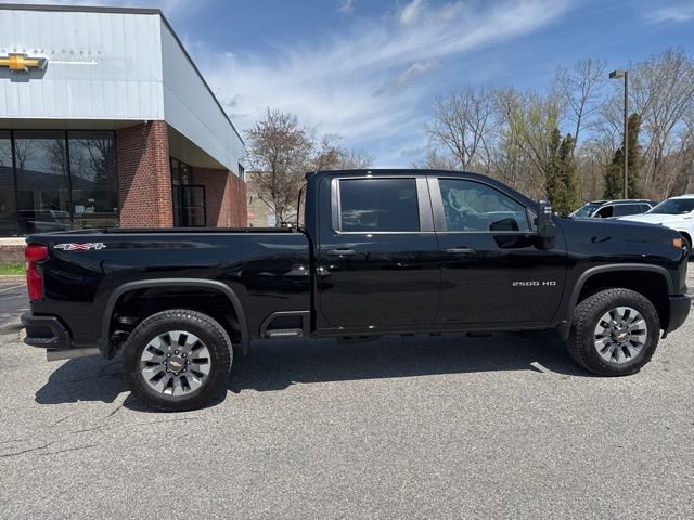 New 2026 Chevrolet Silverado 2500 Custom w/ Custom Value Package AWD/4WD image 10