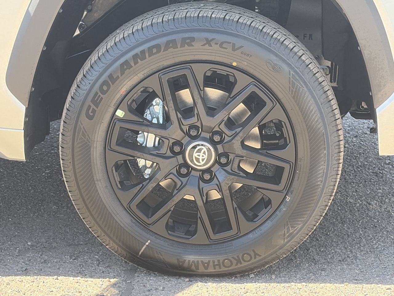 New 2026 Toyota Tundra Limited AWD/4WD image 9