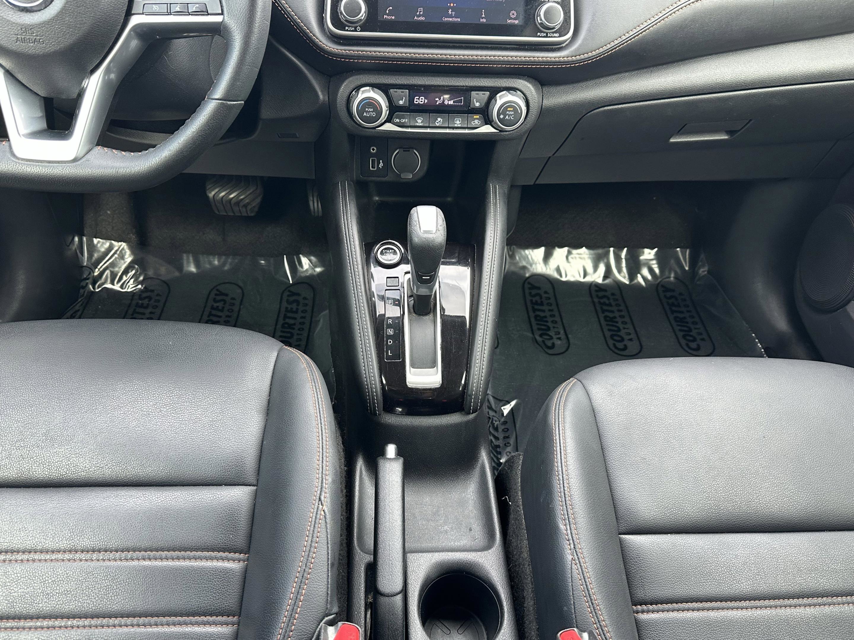Certified 2019 Nissan Kicks SR w/ SR Premium Package FWD image 14