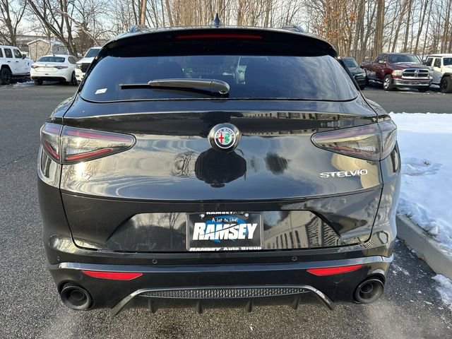 New 2026 Alfa Romeo Stelvio Sprint w/ Convenience Package image 16