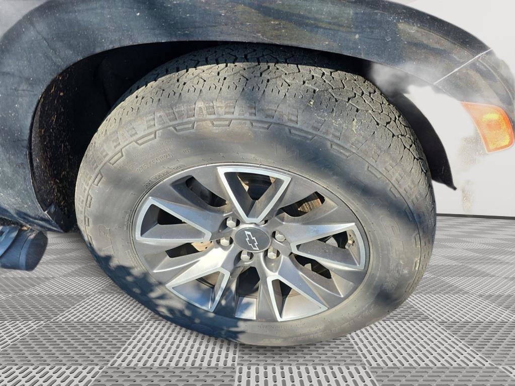 Used 2021 Chevrolet Tahoe Z71 image 16