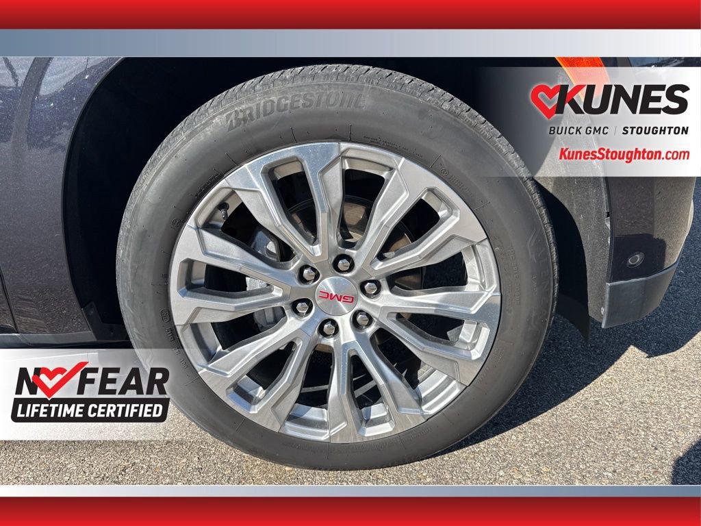 Used 2024 GMC Yukon Denali w/ Denali Reserve Package image 15