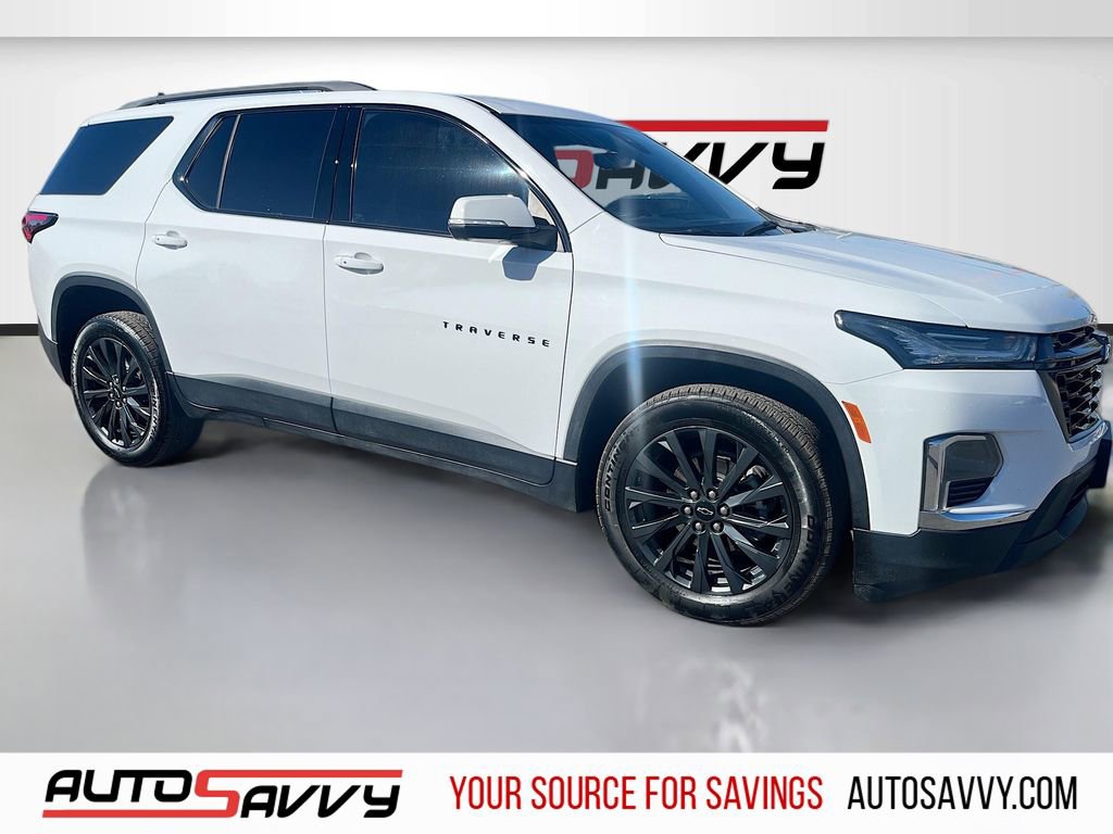 Used 2023 Chevrolet Traverse RS w/ LPO, Floor Liner Package FWD image 1
