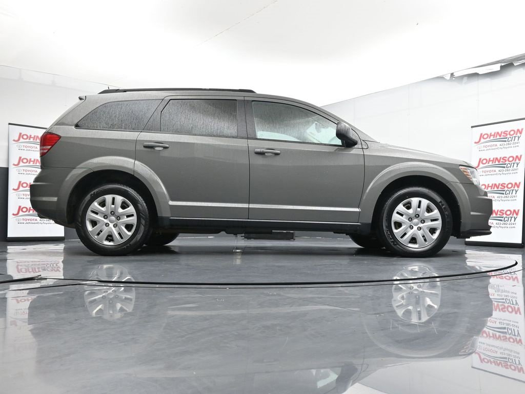 Used 2019 Dodge Journey SE image 42