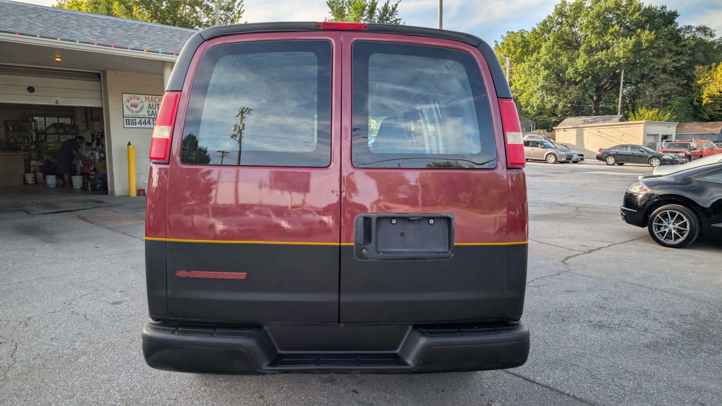 Used 2005 Chevrolet Express 3500 image 5
