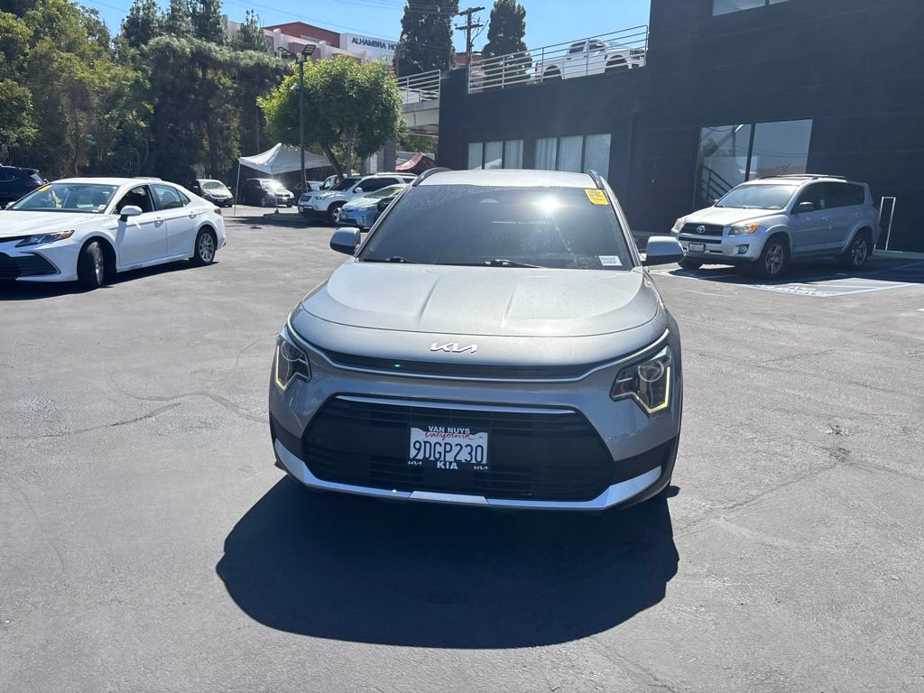 Used 2023 Kia Niro EX FWD image 9