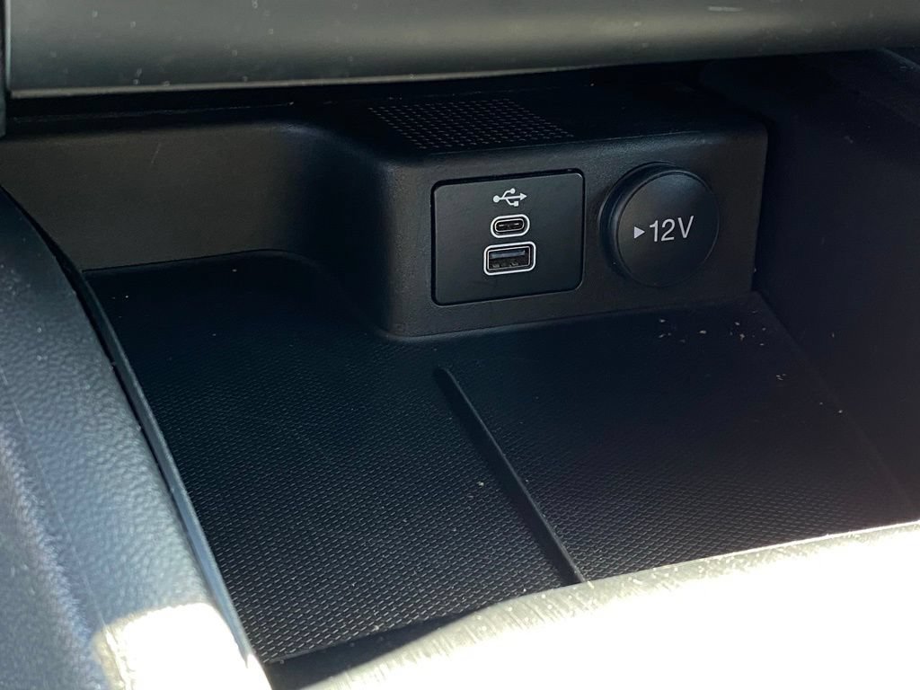 Used 2025 Ford Escape ST-Line FWD image 21