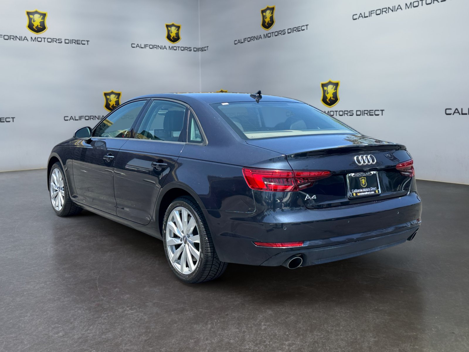 Used 2017 Audi A4 2.0T Premium FWD image 3