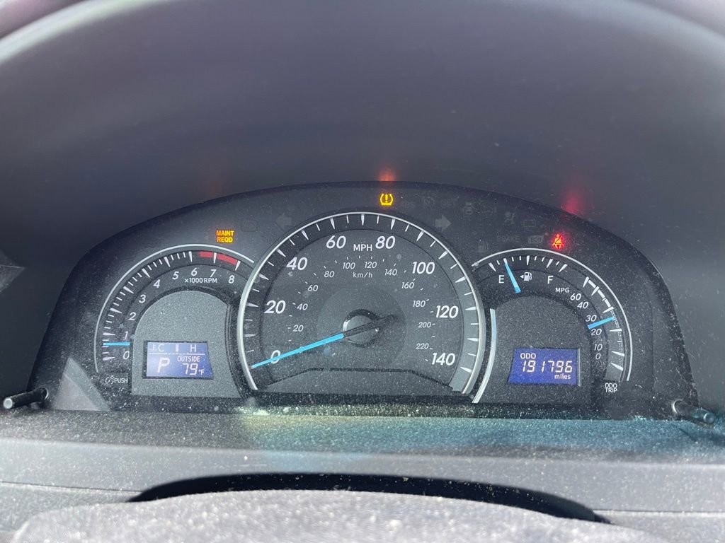 Used 2012 Toyota Camry LE image 7