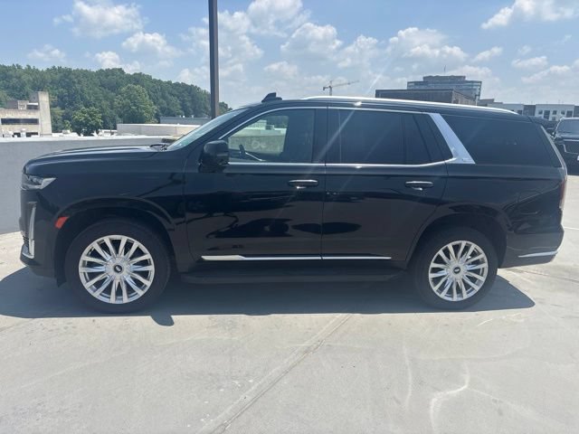Used 2022 Cadillac Escalade Luxury AWD/4WD image 2