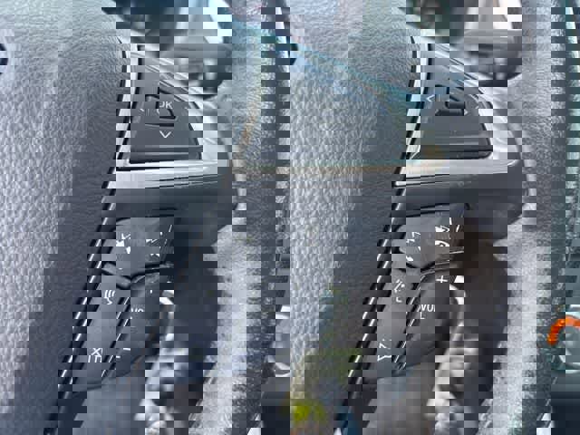 Used 2013 Ford Fusion SE FWD image 12