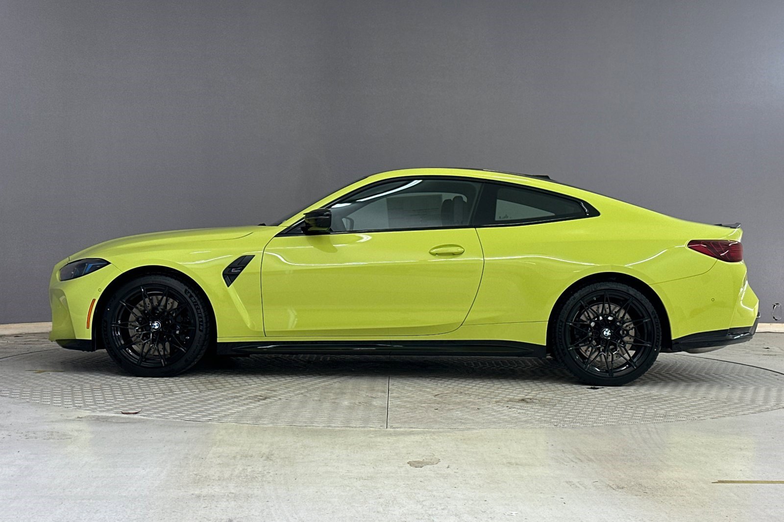 New 2026 BMW M4 Competition w/ Executive Package image 2