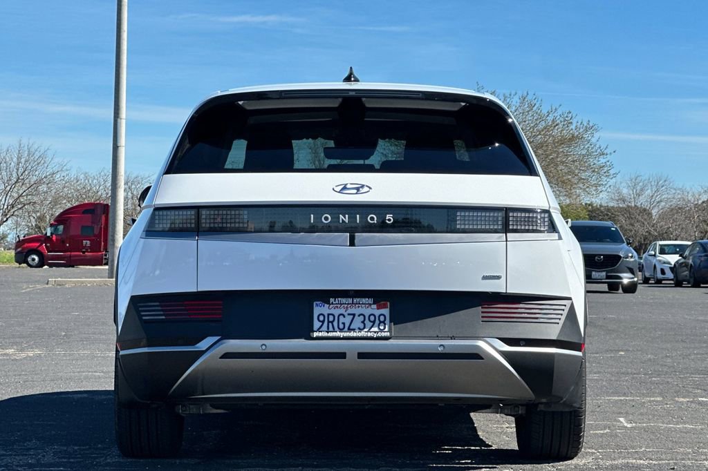 Used 2023 Hyundai Ioniq 5 SE image 5