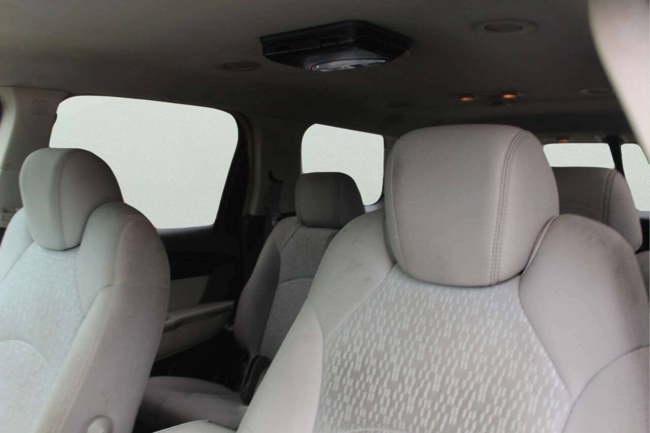 Used 2007 GMC Acadia SLE w/ Convenience Package FWD image 7