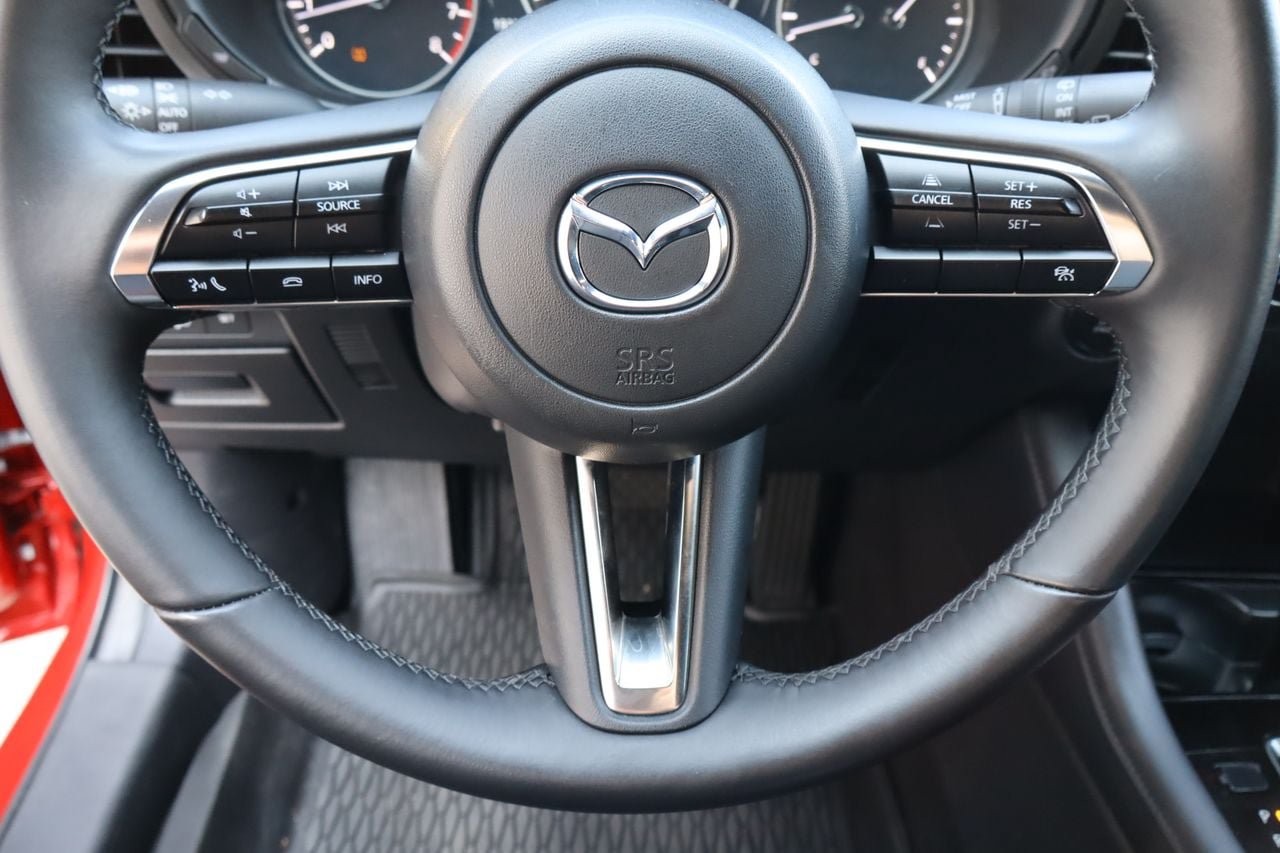 Used 2025 MAZDA MAZDA3 s FWD image 11