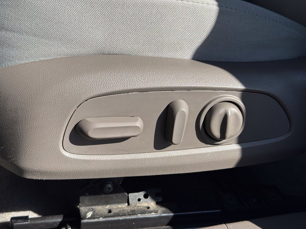 Used 2024 Chevrolet Malibu LT FWD image 33