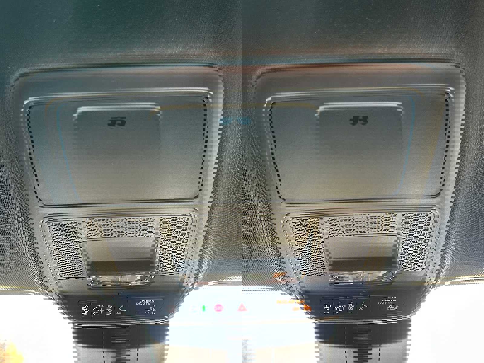 New 2026 GMC Acadia AT4 w/ LPO, Floor Liner Package image 32