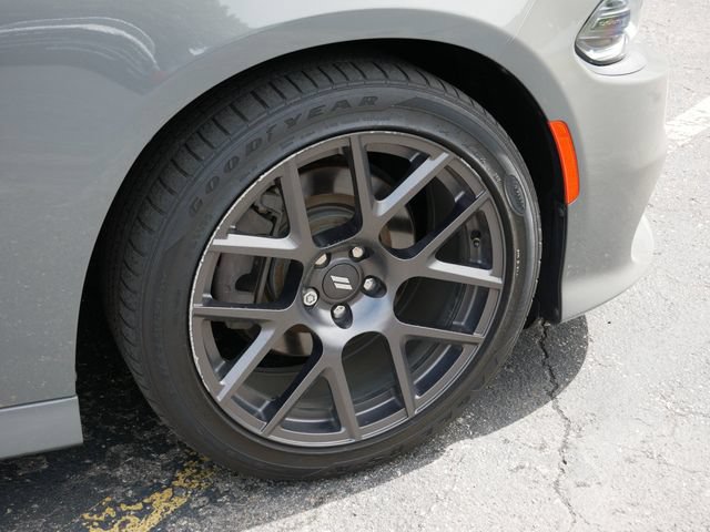 Used 2017 Dodge Charger R/T RWD image 10
