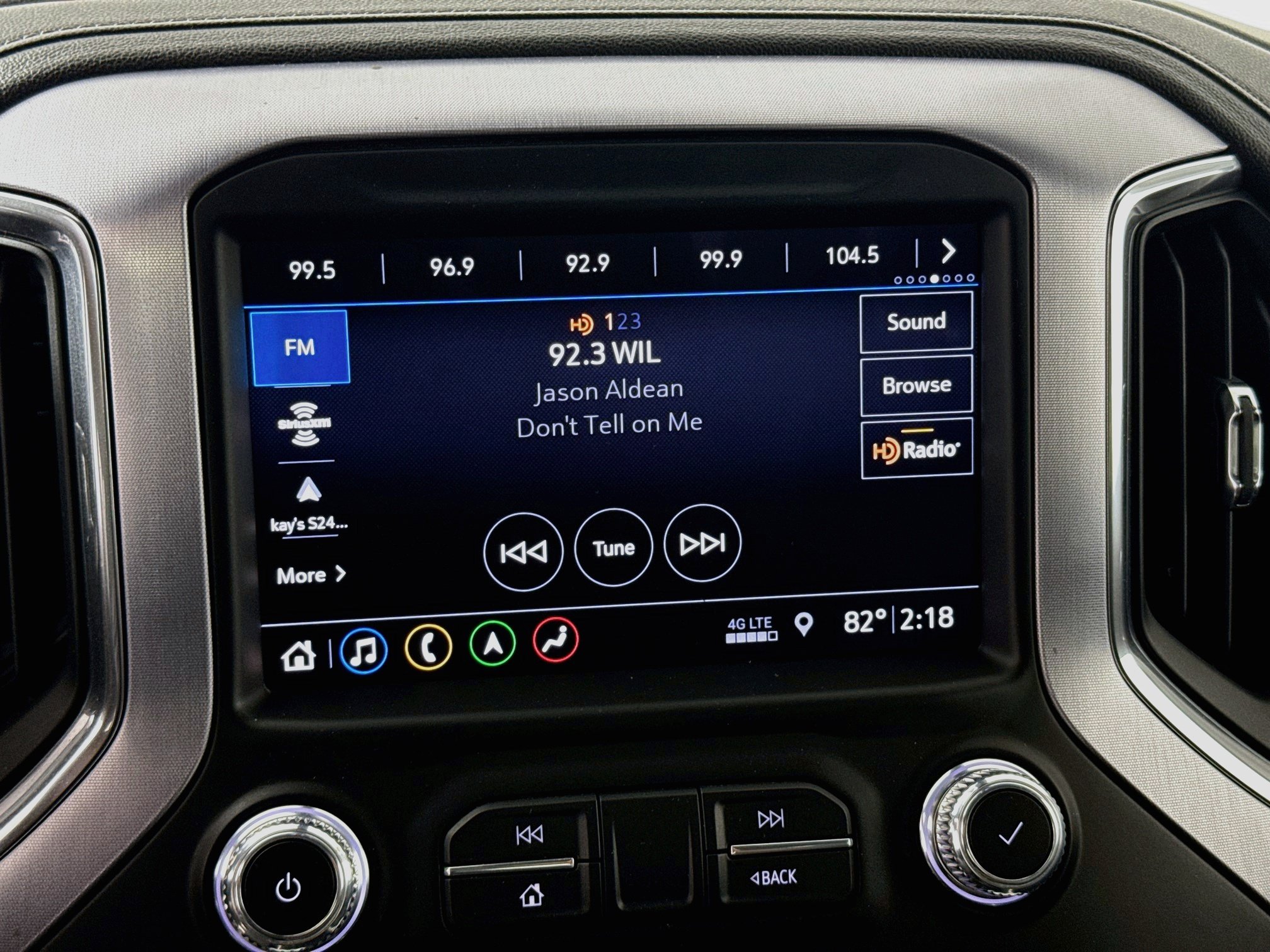 Used 2019 GMC Sierra 1500 SLT w/ SLT Premium Plus Package AWD/4WD image 14