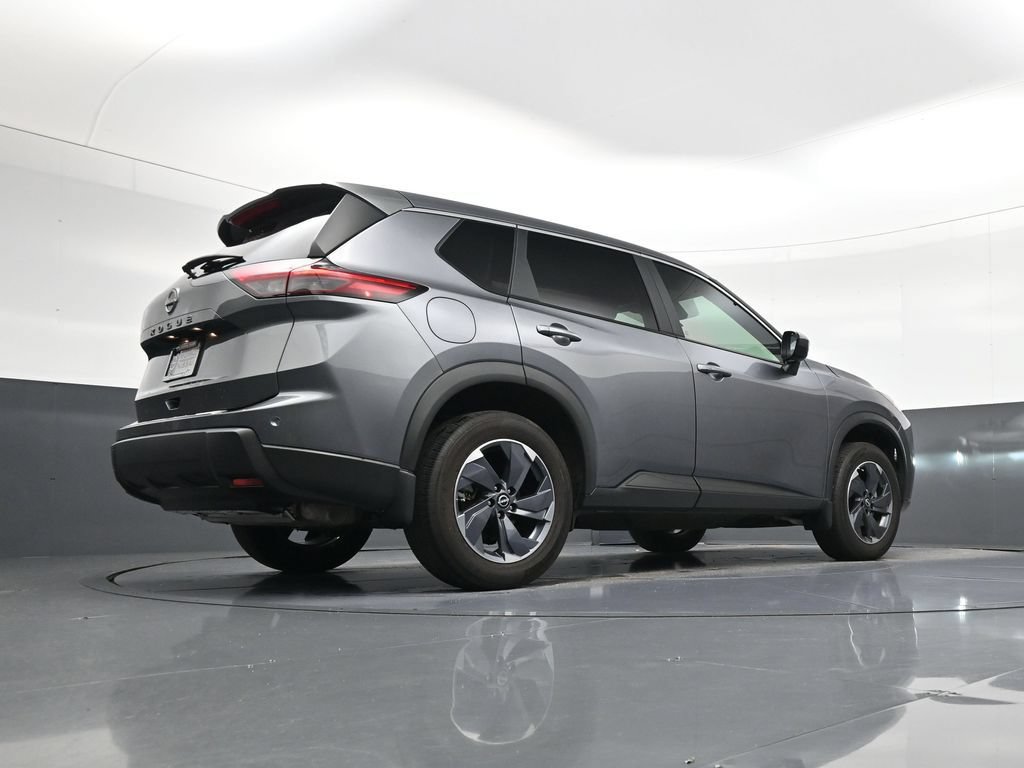 Certified 2026 Nissan Rogue SV FWD image 25