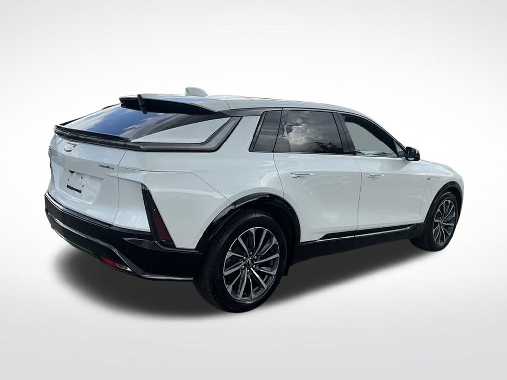 Used 2024 Cadillac Lyriq Sport AWD/4WD image 12