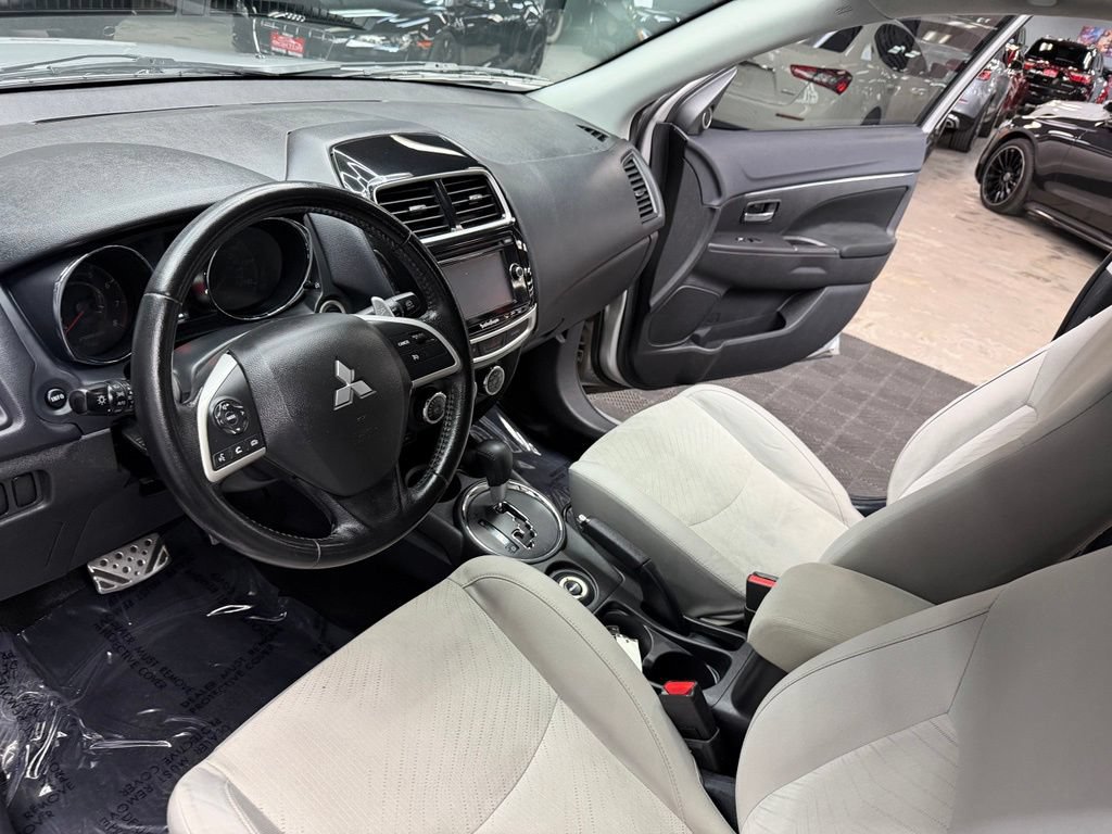 Used 2015 Mitsubishi Outlander Sport GT AWD/4WD image 31