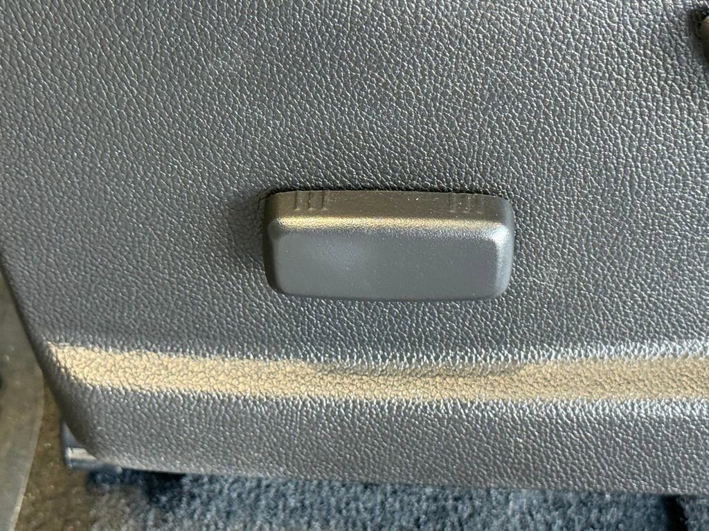 Used 2020 Chevrolet Colorado W/T image 18