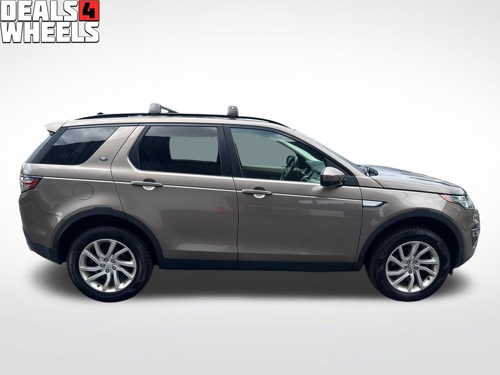Used 2016 Land Rover Discovery Sport HSE AWD/4WD image 6