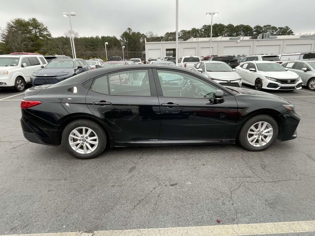 Used 2025 Toyota Camry LE image 12