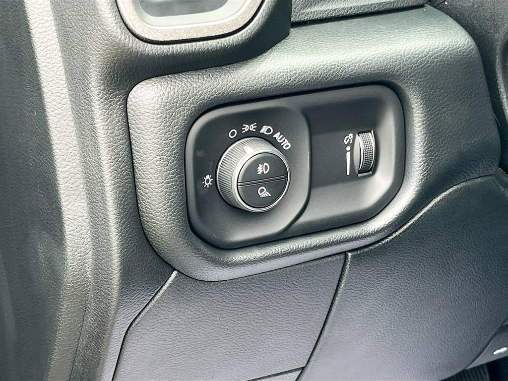 New 2026 RAM 2500 Tradesman AWD/4WD image 10