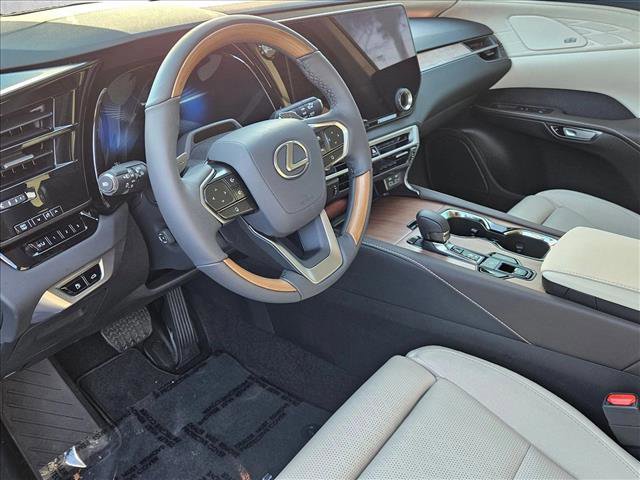 New 2026 Lexus RX 350 w/ Luxury Package image 3