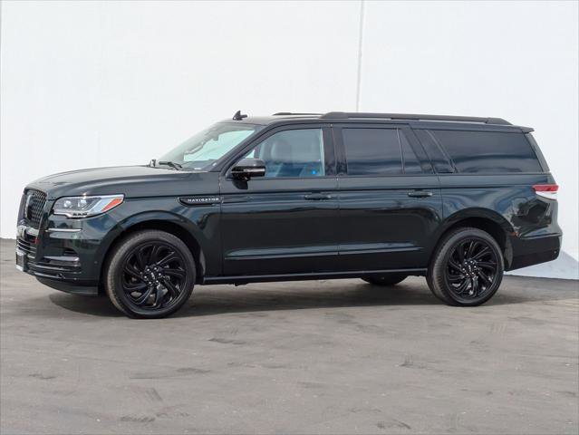 New 2023 Lincoln Navigator L Black Label AWD/4WD image 2