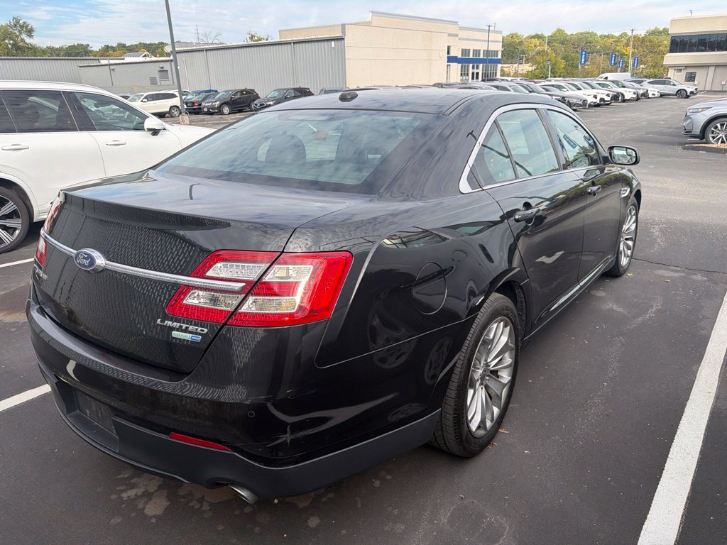 Used 2013 Ford Taurus Limited AWD/4WD image 5