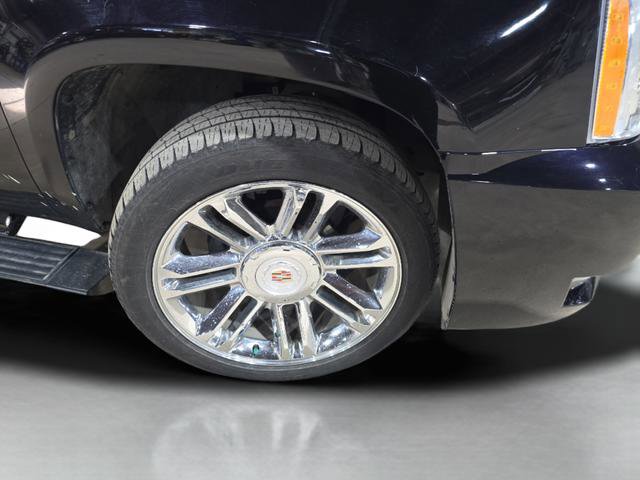 Used 2014 Cadillac Escalade ESV Platinum AWD/4WD image 28