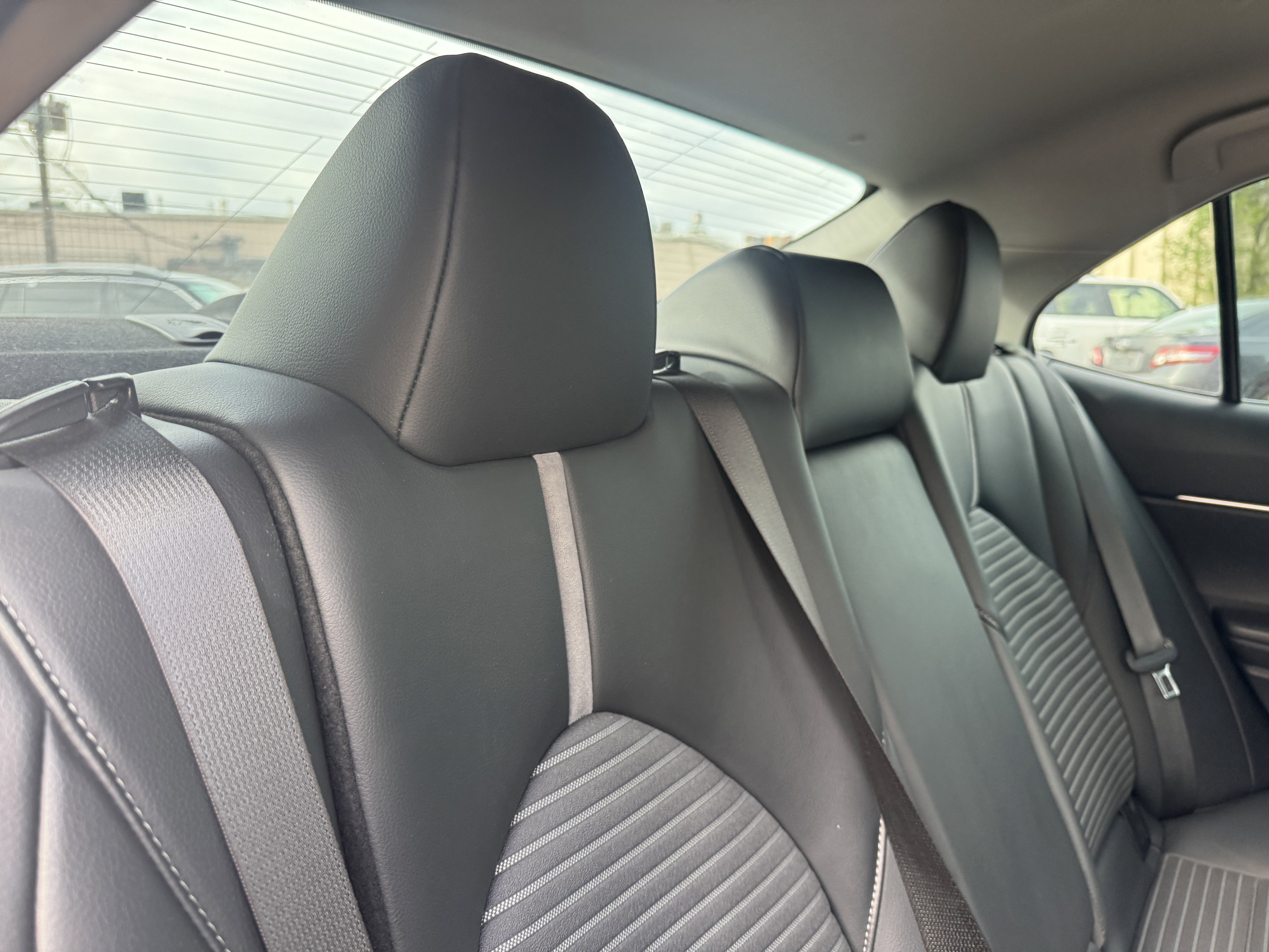 Used 2024 Toyota Camry SE image 18