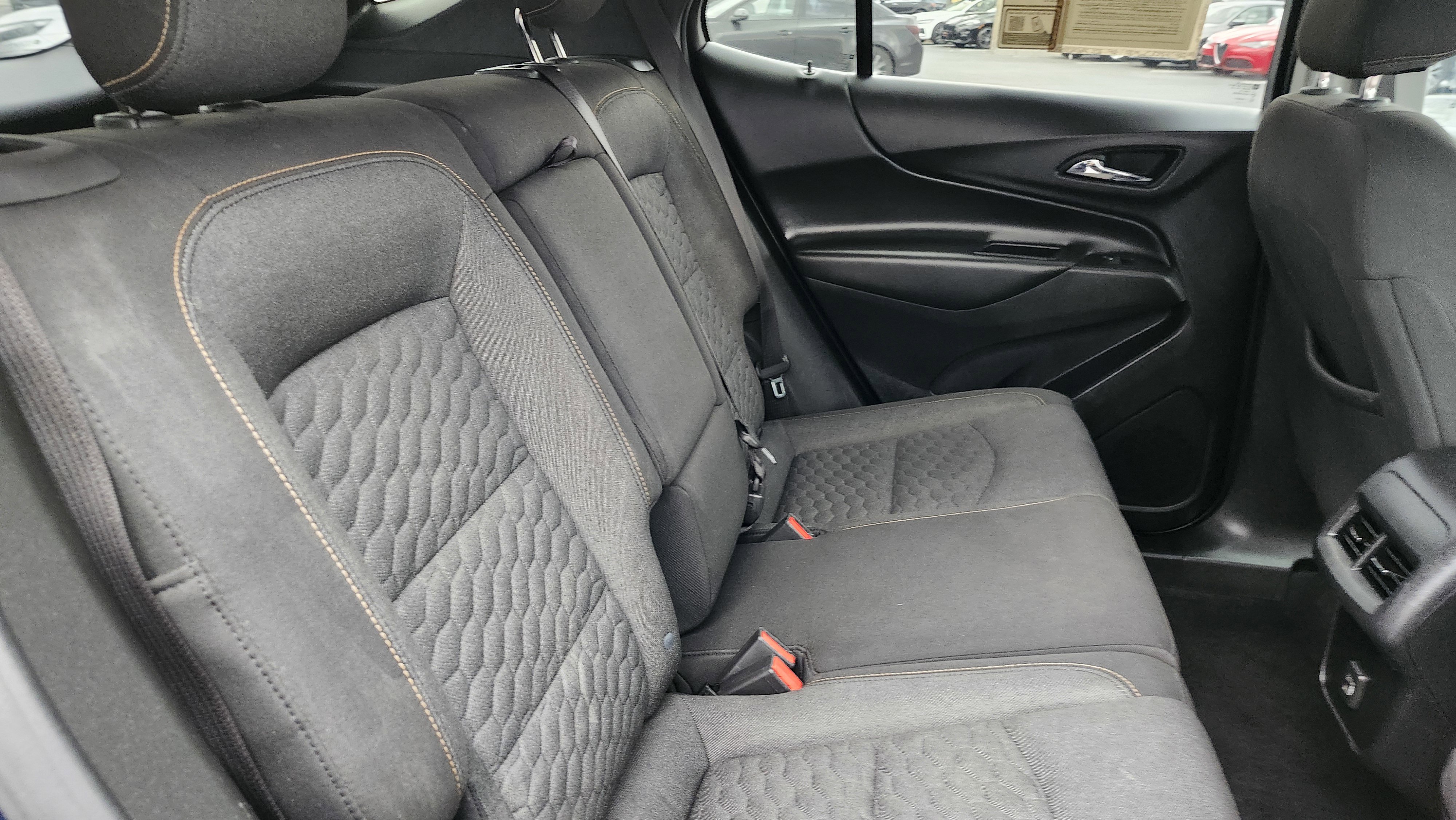 Used 2019 Chevrolet Equinox LT w/ Driver Convenience Package image 14