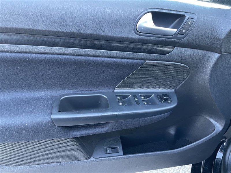 Used 2013 Volkswagen Jetta S FWD image 9