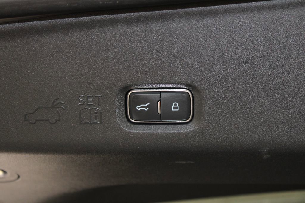 Used 2025 Ford Expedition Platinum AWD/4WD image 31