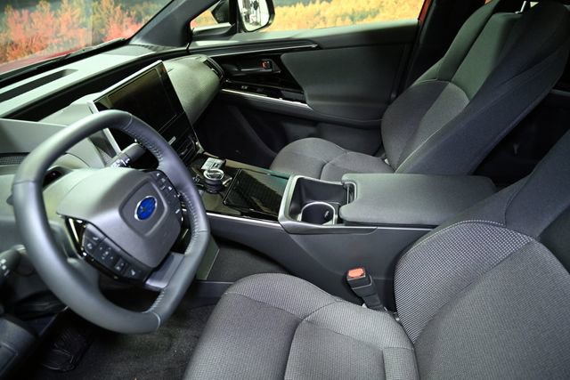 Certified 2024 Subaru Solterra Premium image 24