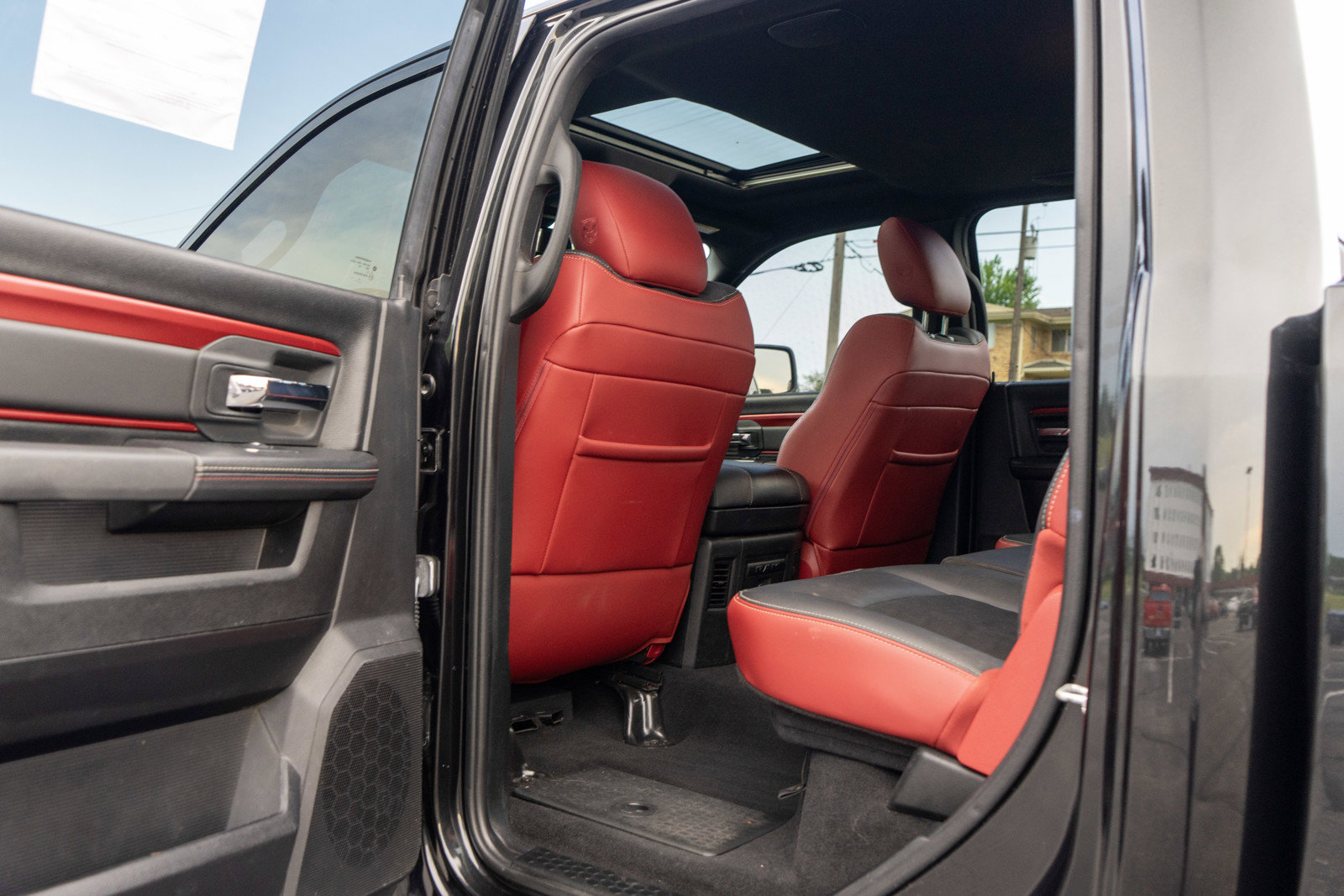 Used 2018 RAM 1500 Rebel w/ Luxury Group AWD/4WD image 28
