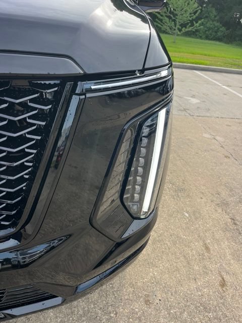 New 2026 Cadillac Escalade Sport w/ Touring Package AWD/4WD image 13