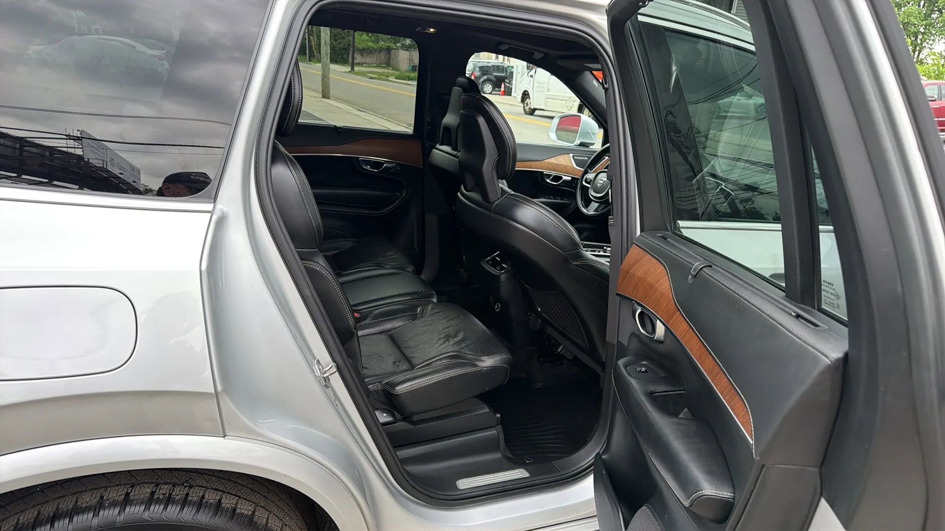 Used 2018 Volvo XC90 T6 Inscription w/ Convenience Package AWD/4WD image 26