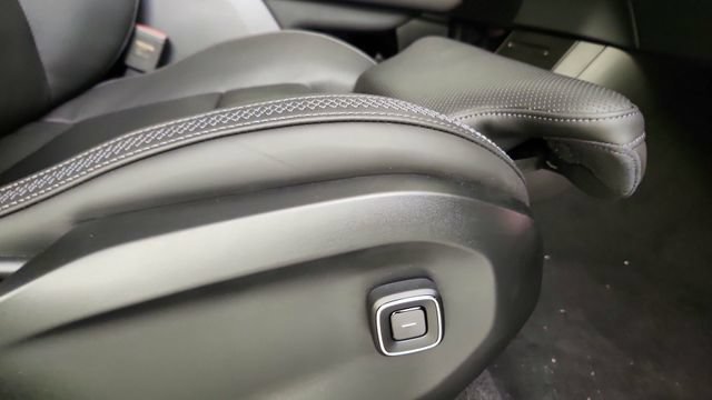 New 2026 Volvo EX90 Ultra AWD/4WD image 37